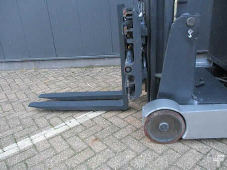 Tolóoszlopos targonca 2015  Still FM X14 (9)