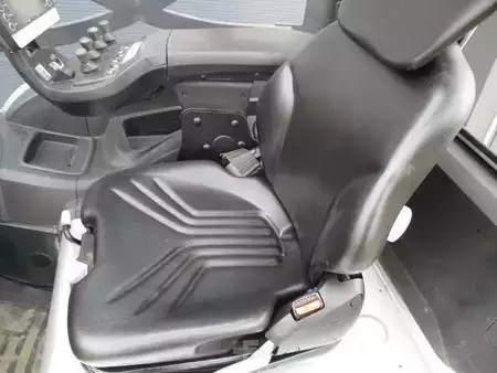 Carrelli elettrici 3 ruote 2019  Still RX20-16 (13)