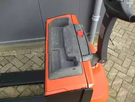 Porta-paletes elétrico 2019  Toyota LWE180 (4)
