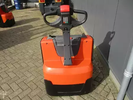 Porta-paletes elétrico 2019  Toyota LWE180 (7)