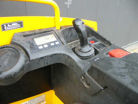 Jungheinrich ESE 220