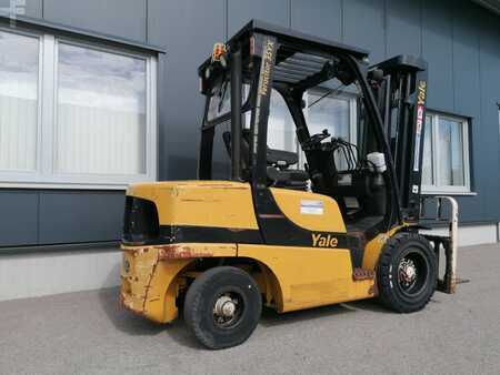 Dieselstapler 2016  Yale GDP 35 VX (6)