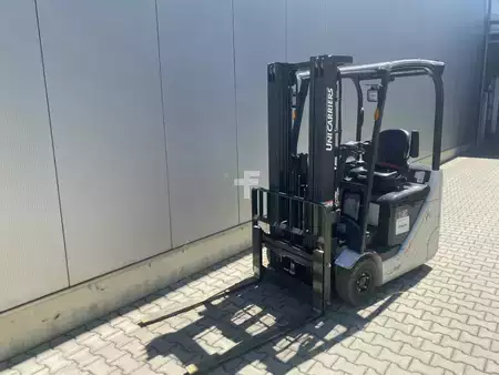 Carrelli elettrici 3 ruote 2020  Unicarriers TX3-15S (3)