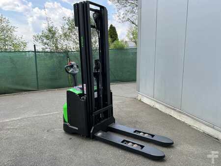 Wózek wysokiego podnoszenia 2023  Cesab S214L (2)