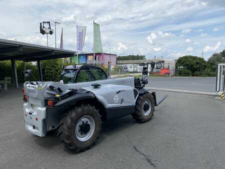 Wózki teleskopowe sztywne 2024  Manitou MT930H (3)