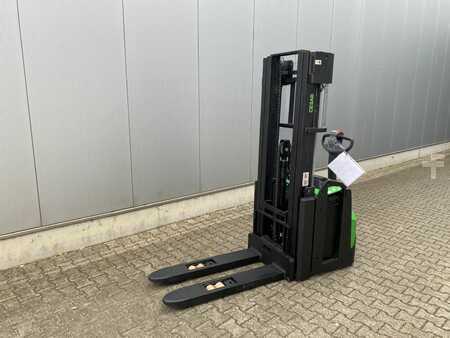 Apilador eléctrico 2024  Cesab S220L (3)