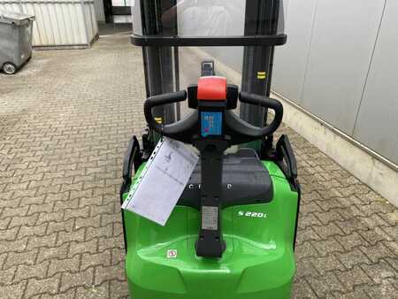 Apilador eléctrico 2024  Cesab S220L (4)