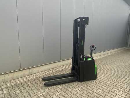 Apilador eléctrico 2024  Cesab S216L (2)