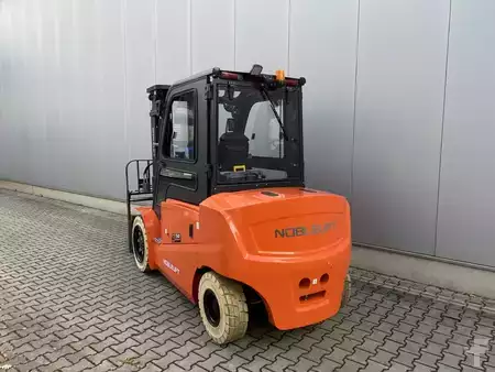 Elektrisk- 4 hjul 2025  Noblelift FE4P5Q (1)