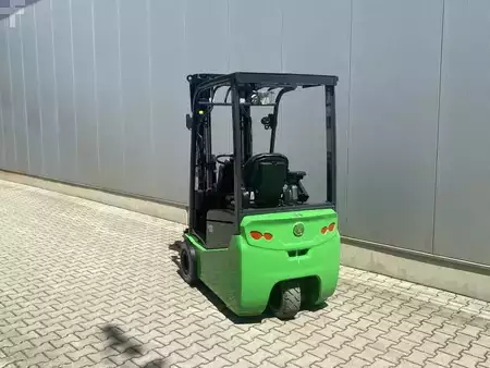 3-wiel elektrische heftrucks 2026  Cesab B215-II (1)