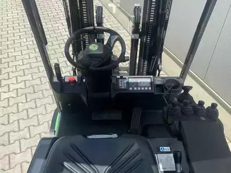 3-wiel elektrische heftrucks 2026  Cesab B215-II (4)