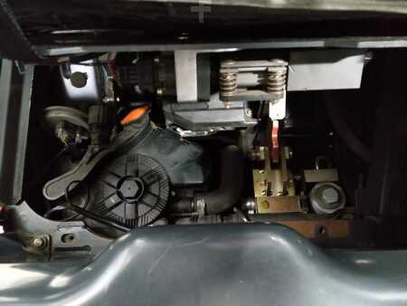 Chariots électriques à 3 roues 2014  Linde E 16 L-01 (7)