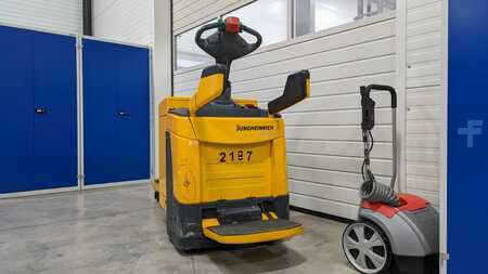 Electric Pallet Trucks 2014  Jungheinrich ERE 225 kl. P. (2)