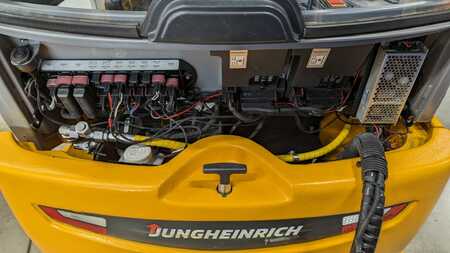 3 Wheels Electric 2019  Jungheinrich EFG 216ki Li-Ion Batterie, Waage (5) 