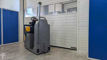 Schlepper 2019  Jungheinrich EZS 130 Li-Ion Batterie (5)