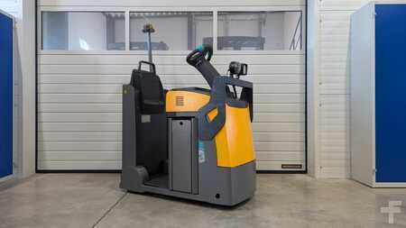 Tahač 2019  Jungheinrich EZS 130 Li-Ion Batterie (2)