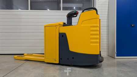 Niederhubwagen  Jungheinrich ERE 225 f. P. (1)
