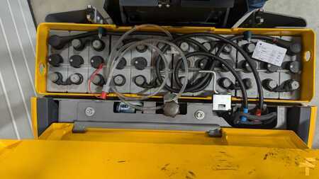 Horizontális komissiózó 2018  Jungheinrich ECE 225 HP (10)