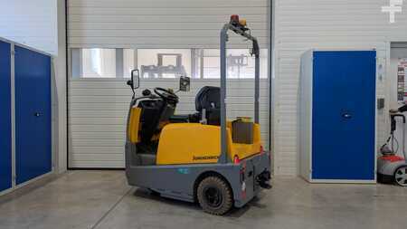 Schlepper 2016  Jungheinrich EZS 590 (1)