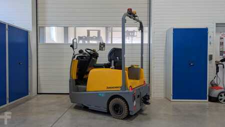 Rebocador 2016  Jungheinrich EZS 590 (1)