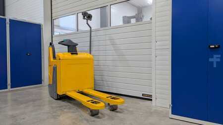 Niederhubwagen  Jungheinrich ERE 120 feste Standplattform (2)