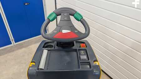 Schlepper 2016  Jungheinrich EZS 130 (5)