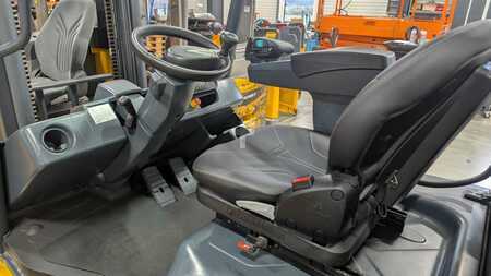 Treibgasstapler  Jungheinrich TFG 425s neuwertig (8)