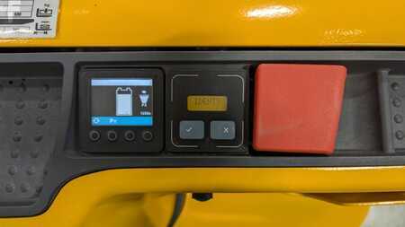 Hochhubwagen 2019  Jungheinrich EJC 110 115 250 ZT Li-Ion (8)