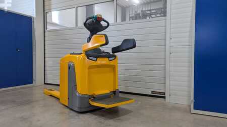 Niederhubwagen  Jungheinrich ERE 120 k. P. (1)