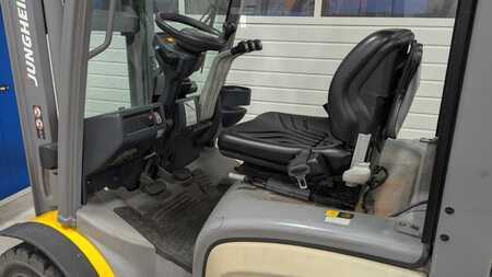 Wózki gazowe 2016  Jungheinrich TFG 430 GE160-370ZT (7)