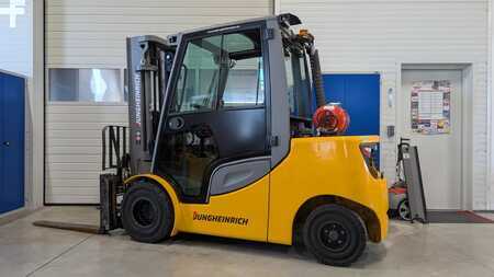 Empilhador a gás 2018  Jungheinrich TFG 435s GE110-470DZ (2)