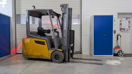 Elektro 3 Rad  Jungheinrich EFG 220 Li-Ion Batterie (1)