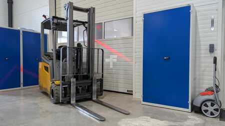 Elektro 3 Rad  Jungheinrich EFG 220 Li-Ion Batterie (2)