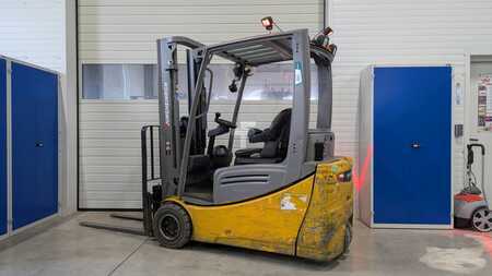 Elektro 3 Rad  Jungheinrich EFG 220 Li-Ion Batterie (3)