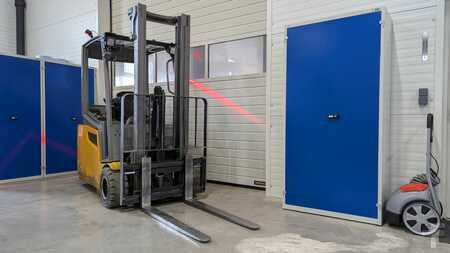Elektro 3 Rad 2019  Jungheinrich EFG 220 Li-Ion Batterie (2)