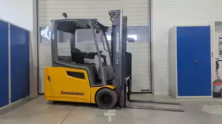 3-wiel elektrische heftrucks 2019  Jungheinrich EFG 220 Li-Ion Batterie (3)
