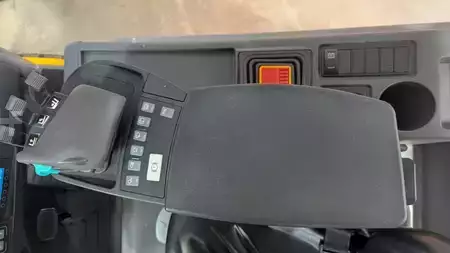 3-wiel elektrische heftrucks 2019  Jungheinrich EFG 220 Li-Ion Batterie (8)