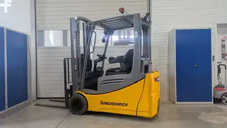 Elektro 3 Rad 2019  Jungheinrich EFG 220 Li-Ion Batterie (1)