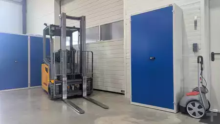 Elektro 3 Rad 2019  Jungheinrich EFG 220 Li-Ion Batterie (4)