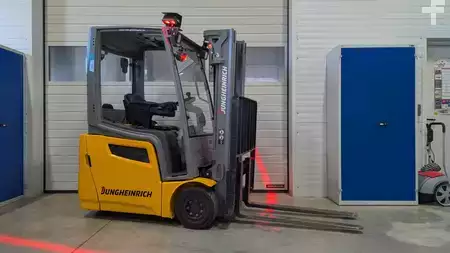El Truck - 3-hjul 2019  Jungheinrich EFG 213 LiIon Batterie (1)