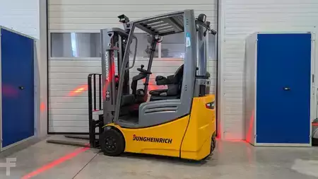 Elektrisk- 3 hjul 2019  Jungheinrich EFG 213 LiIon Batterie (3)