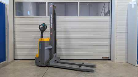 Apilador eléctrico 2018  Jungheinrich EMD 115i (3)