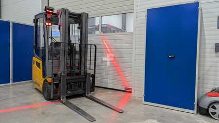 Elektro 3 Rad 2019  Jungheinrich EFG 213 LiIon Batterie (2)