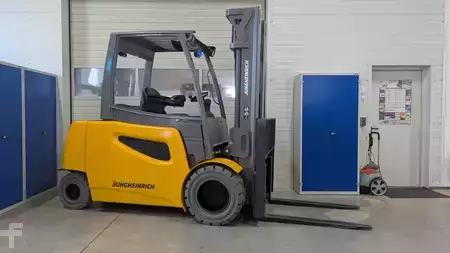 Elektro 4 Rad 2016  Jungheinrich EFG 550 GE120-550DZ (1)