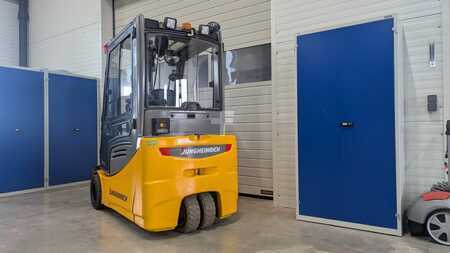 Elektro 3 Rad  Jungheinrich EFG 220 GE115-330ZZ Li-Ion Batterie (2)