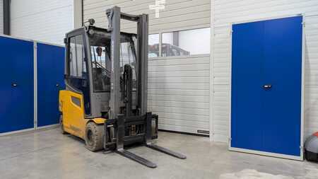 Elektro 4 Rad 2019  Jungheinrich EFG 320 GE115-330ZZ (2)