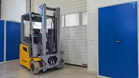 Elektro 3 Rad 2018  Jungheinrich EFG 215 G115-330ZZ (2)