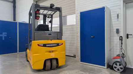 Electric - 3 wheels 2020  Jungheinrich EFG 218 G160-310ZZ (4)