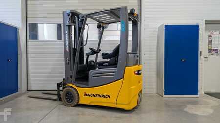 Elektro 3 Rad 2018  Jungheinrich EFG 215 GE115-480DZ (1)