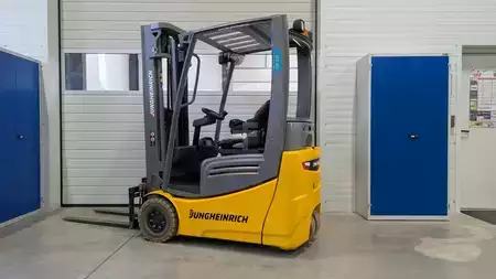 Elektro 3 Rad 2018  Jungheinrich EFG 215 GE115-480DZ (1)